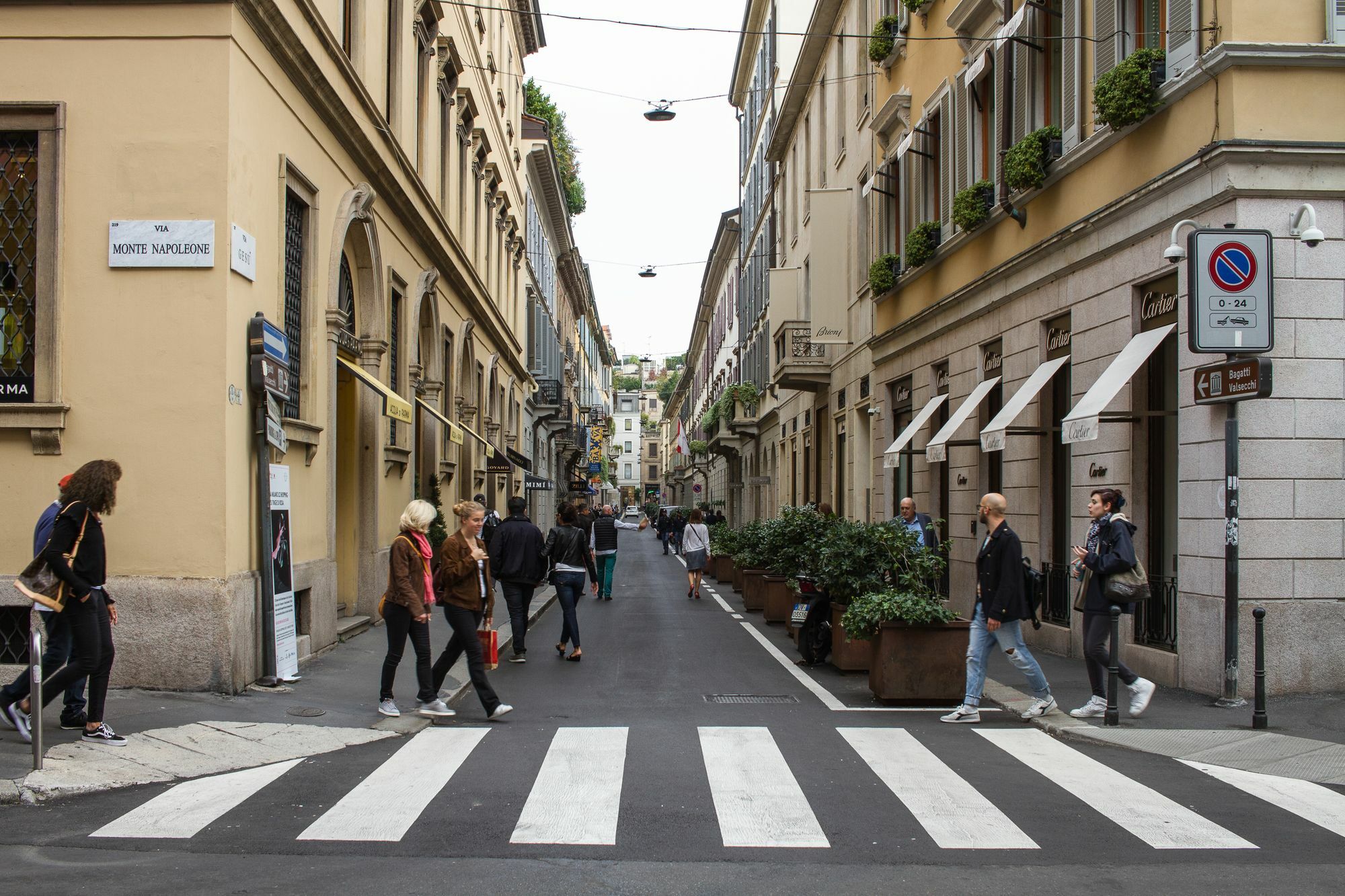 Aiello Rooms - San Babila Milano Eksteriør billede